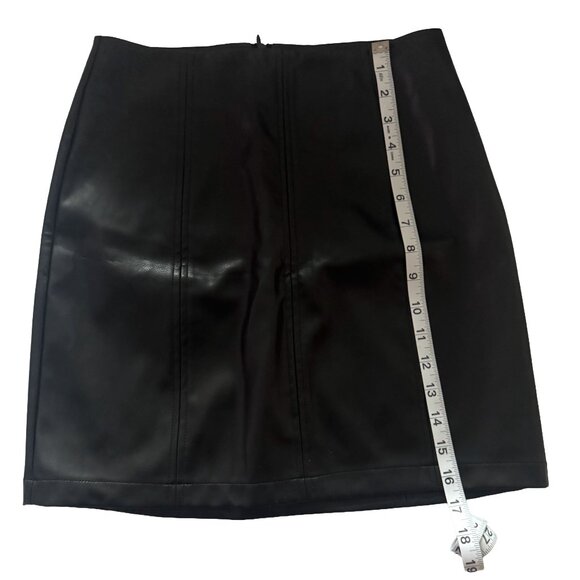 Mangopop Faux Leather Black Skirt - S - Picture 5 of 6
